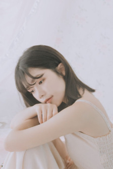 女性粉嫩精华液